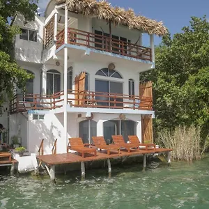 Seven Blue House Village & Bacalar